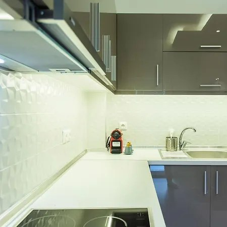 Speranza By Halu! Apartment Next To Efkleidis Metro Station Thessaloniki Exterior photo